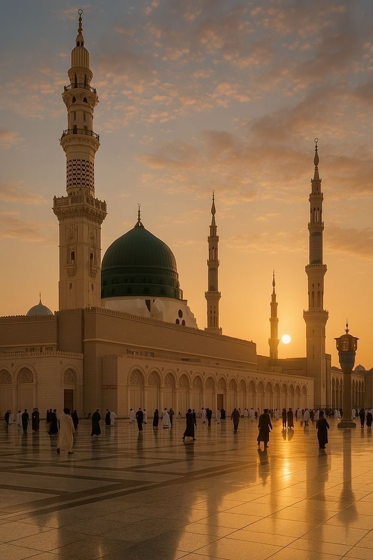 Masjid an-Nabawi in Madinah at sunset